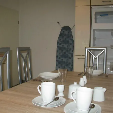 Messe-/ferienwohnung Апартаменты *